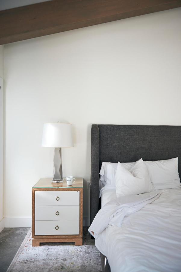 The Hampton Maid Hotell Hampton Bays Exteriör bild